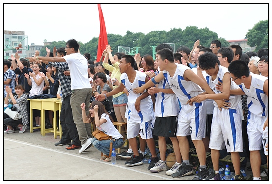 ����ѧԺ���������˶�����Ļ��ѧѧԺ�������