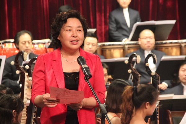 2012年“高雅艺术进校园”河南民族乐团到郑州职业技术学院进行专场演出