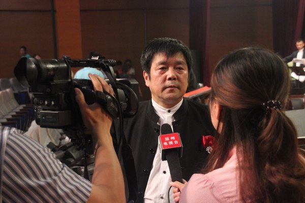 2012年“高雅艺术进校园”河南民族乐团到郑州职业技术学院进行专场演出