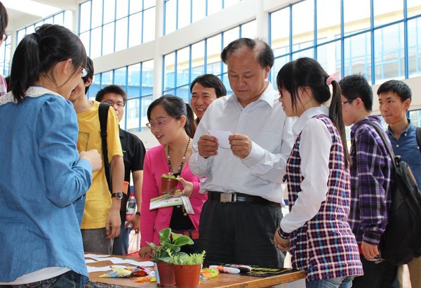 ������ѧ2012����ܼ������ߡ����������ա��ֳ����������