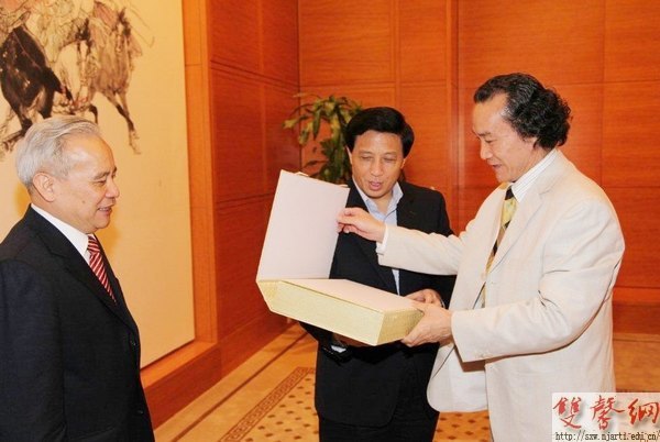 �Ͼ�����ѧԺ���������ڲμ��¹�����������ų����������������