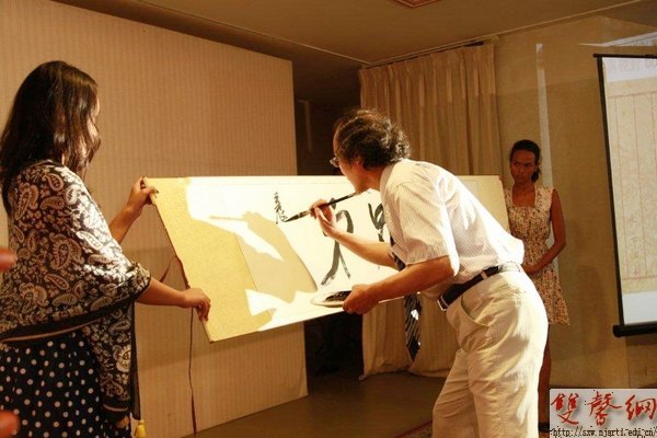 �Ͼ�����ѧԺ���������ڲμ��¹�����������ų����������������