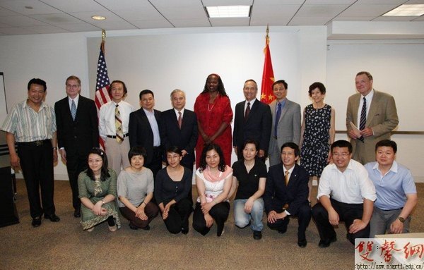 �Ͼ�����ѧԺ���������ڲμ��¹�����������ų����������������