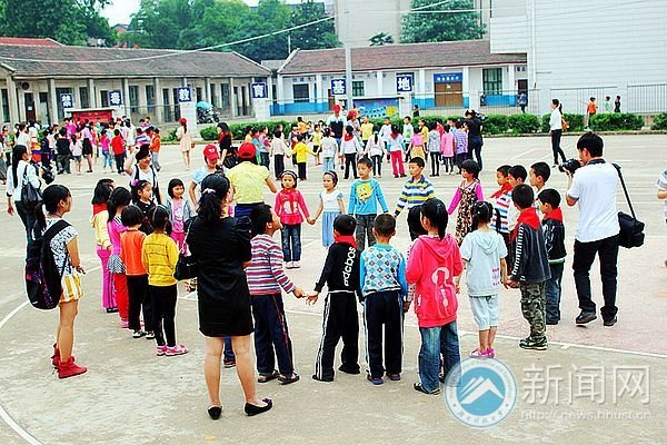 ����ǻ�־Ը���ð�����  ����һ�����翴�����ض�ͯ