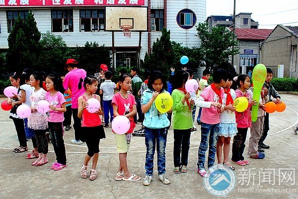 ����ǻ�־Ը���ð�����  ����һ�����翴�����ض�ͯ