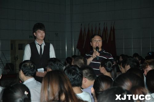 ����˻�����·�ڡ���2012���ҵ�����ͻᡱԲ����Ļ