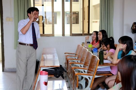 ����ѧԺ�����ò��еķ�ʸ������Ժ����У����������ҵ