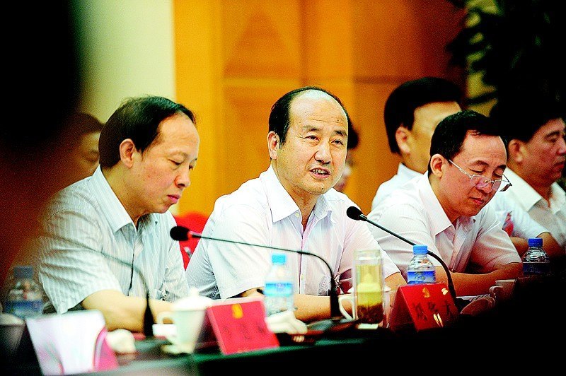 ��Ӧ�ѣ���УΪ�ƽ�����ʡ��������Э����չ�ṩ�������˲ŷ���