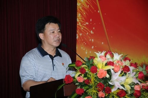 化工学院隆重举行毕业生党员誓师大会暨校友墙揭幕仪式