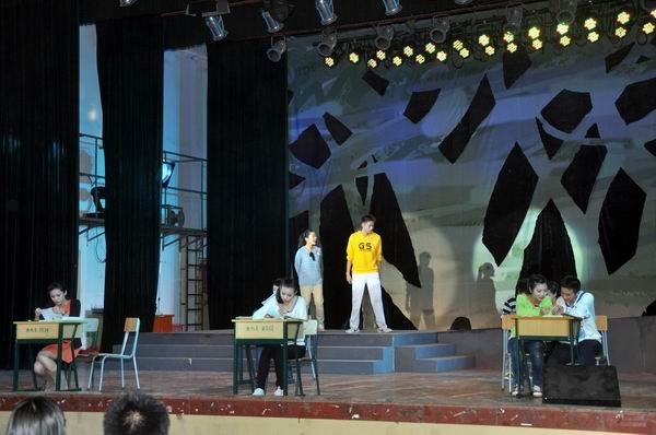 У԰�硶�ϴ�ѧ����ʽ�ݳ�