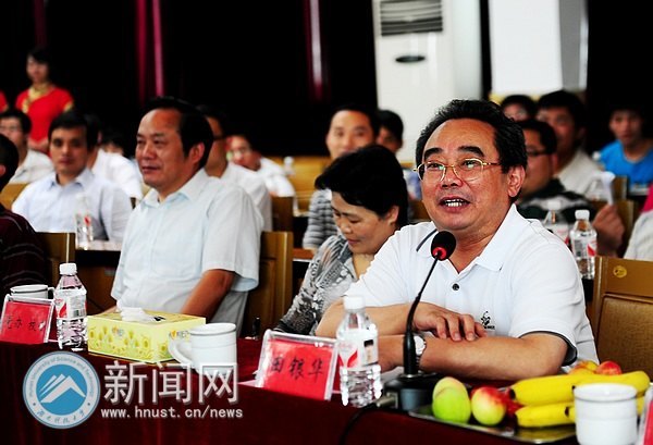 “有话对党说”青年学生代表座谈会召开