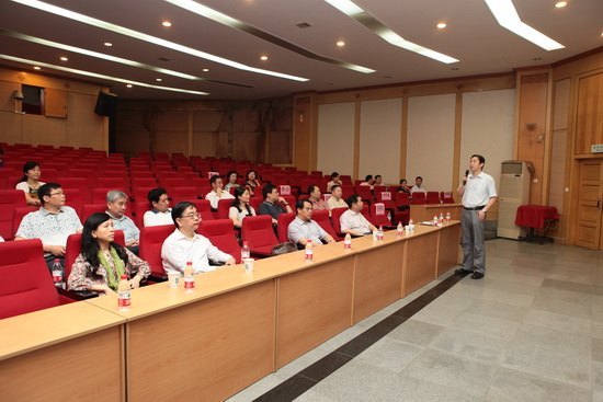 学校举行比选处级干部演讲答辩会