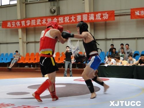 ������ͨ��ѧ����ѧԺ�ڵڶ���������У����ɢ����������ժ���