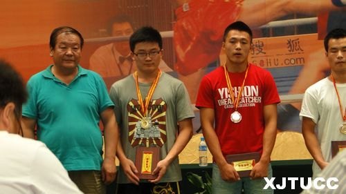 ������ͨ��ѧ����ѧԺ�ڵڶ���������У����ɢ����������ժ���