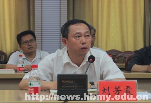 ѧУ�ٿ�2012�굳�������ƽ���