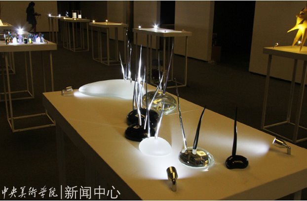 ���ѧԺ�����ء���Ϊͬѧ���չ��չ����12������ѧ����Ʒ