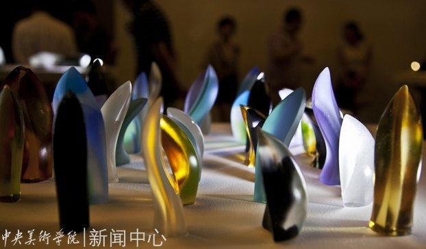 ���ѧԺ�����ء���Ϊͬѧ���չ��չ����12������ѧ����Ʒ