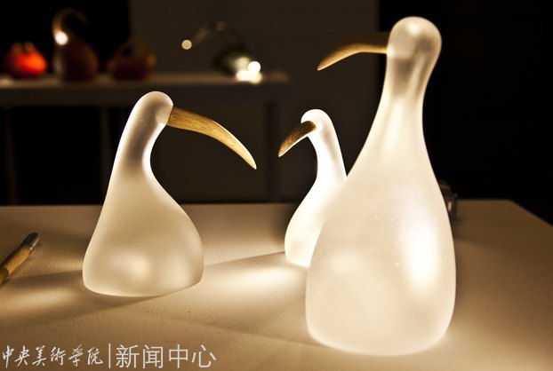 ���ѧԺ�����ء���Ϊͬѧ���չ��չ����12������ѧ����Ʒ