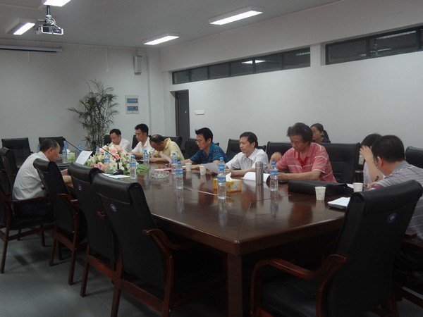 �人���̴�ѧ�ڶ��ε�������д������ټ��˻���