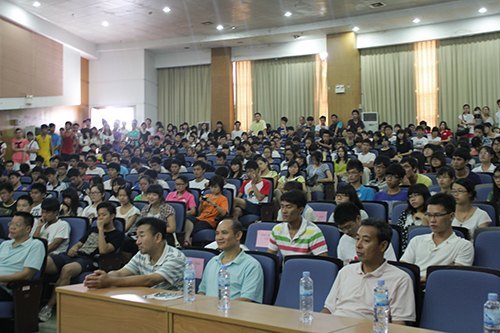 ���˹ھ���������У����ʤ���������Ȱ��Կ�ѹ��