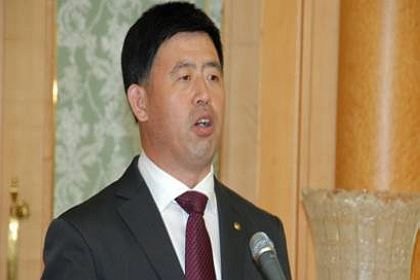 杨延东校长一行四人应邀访问日本创价大学