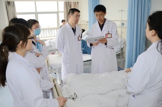 附属大学城医院在重庆市率先启用移动医疗系统