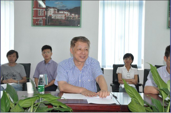 л����Ժ���μӡ���־.ǿ�ܡ�ϵ�л���ڻ㱨�Ტ����Ҫ����