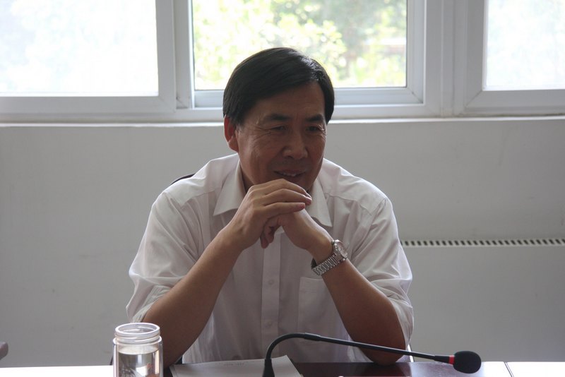 河南财经政法大学校长李小建莅临许昌学院指导工作