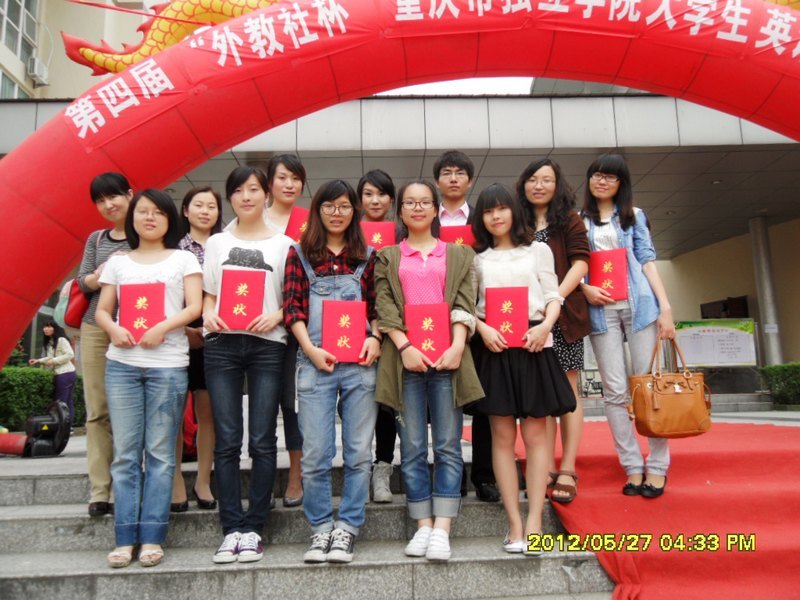 ������Ӣ��衢�������Ӱ������������С�������籭��Ӣ���ݽ���ѧ��̸���룬��ʵѧӢ�ﲢ����ô��