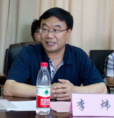 才思汇涌济校报 校园新闻我同在——优秀教工通讯员、优秀学生记者表彰暨“我与校报”座谈会举行