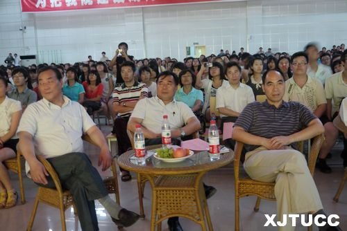 朝花夕拾,追忆似水流年 ——西安交大城市学院管理系2012届毕业生晚会圆满落幕