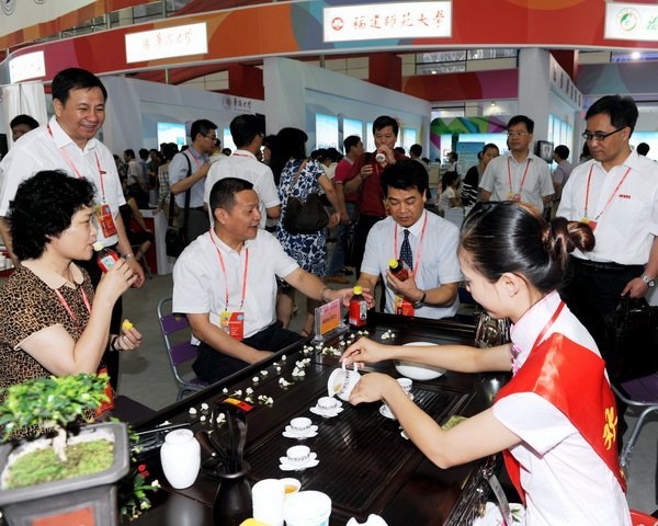 ѧԺμӵʮйϿĿɹ׻