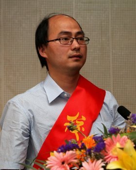 星光灿烂 学风斐然——机电工程学院“三星”表彰暨学风建设大会举行