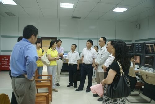 华南理工大学贾德民教授一行来校指导交流