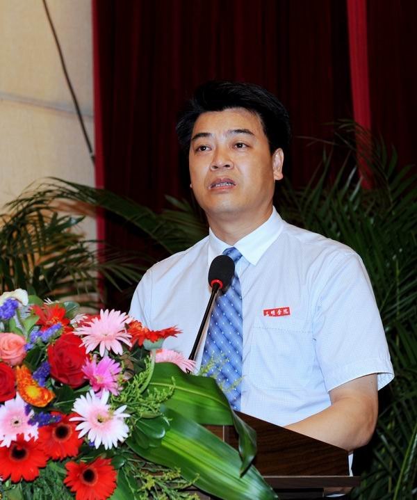 三明学院隆重举行2012届专科生毕业典礼
