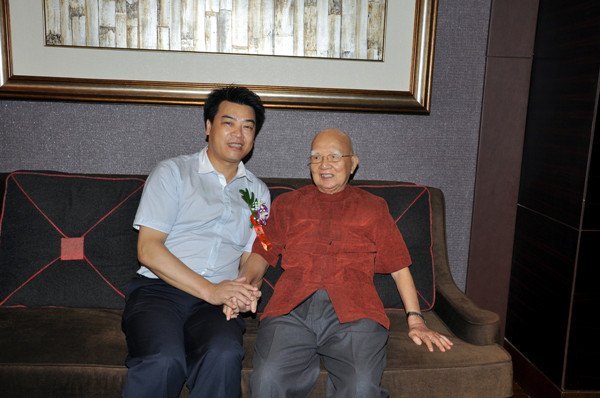 邓子基教授从教65周年暨90华诞在厦大举行--马国防书记应邀出席寿辰庆典