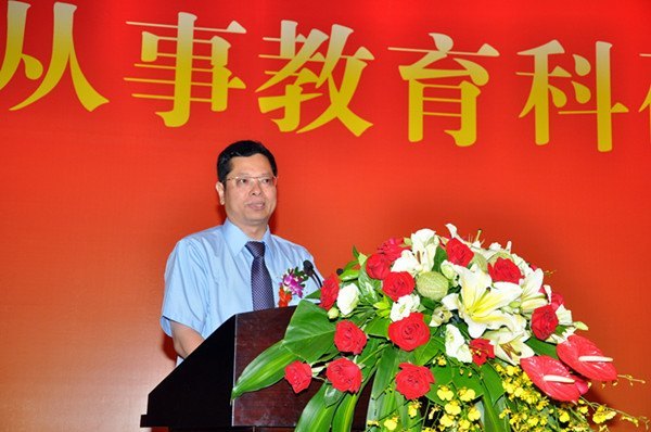 邓子基教授从教65周年暨90华诞在厦大举行--马国防书记应邀出席寿辰庆典