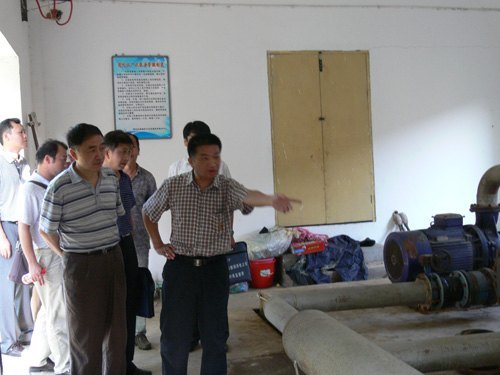 江西省教育系统公共机构节能工作考评组来景德镇陶瓷学院检查指导