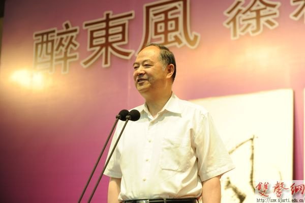 �������硪���������黭׭��չ�����Ͼ�¡�ؿ�Ļ