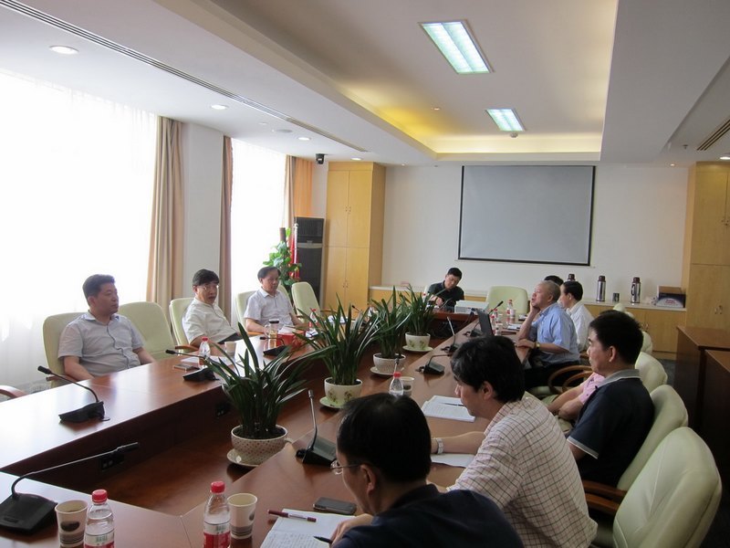 徐明稚校长主持召开轻质结构复合材料科研楼建设工作协调会