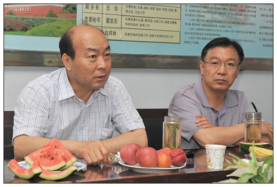 晋中学院领导到左权县进行住村扶贫调研,召开民主生活会