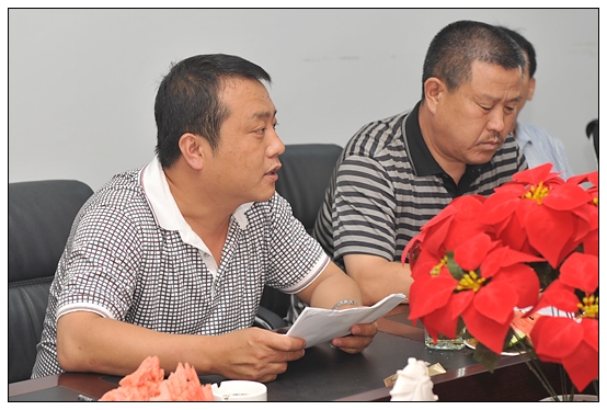 晋中学院领导到左权县进行住村扶贫调研,召开民主生活会