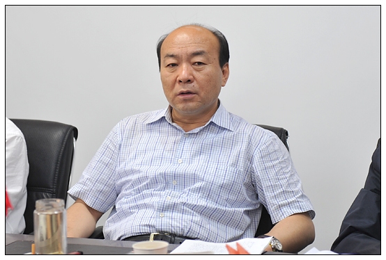 晋中学院领导到左权县进行住村扶贫调研,召开民主生活会