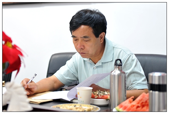 晋中学院领导到左权县进行住村扶贫调研,召开民主生活会