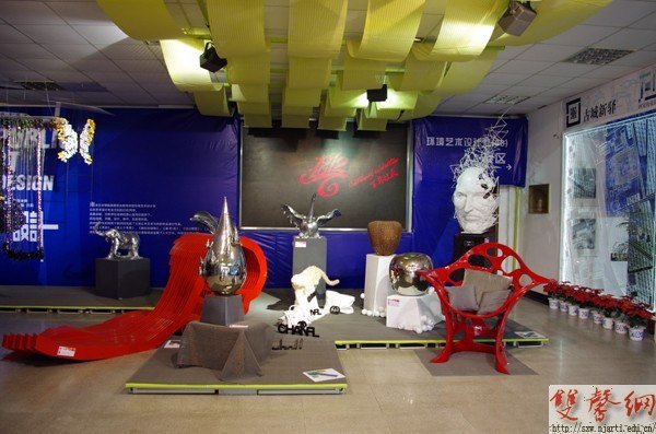 高职毕业作品入选“2012全国高校毕业生优秀雕塑作品展”