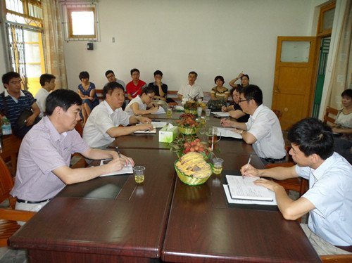 广东石油化工学院科研顾问叶菠局长到化学与生命科学学院调研