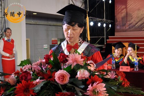 【组图】江汉大学文理学院2012届毕业典礼暨学士学位授予仪式