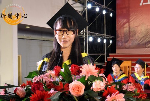 【组图】江汉大学文理学院2012届毕业典礼暨学士学位授予仪式