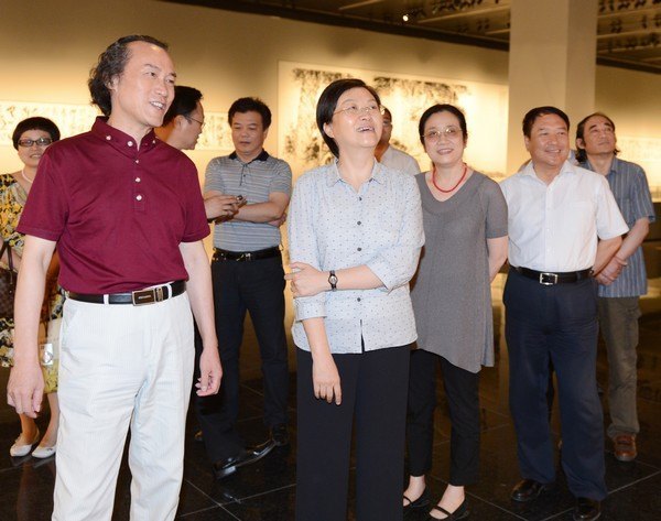 “醉东风——徐利明书画篆刻展”社会反响热烈