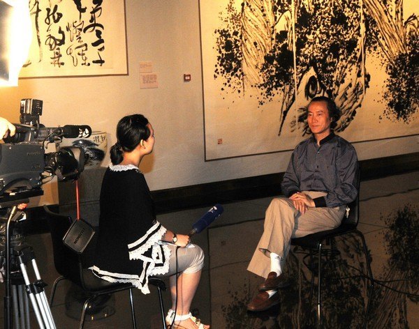 “醉东风——徐利明书画篆刻展”社会反响热烈